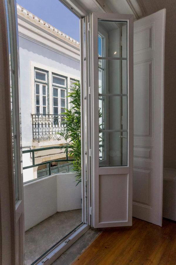 מלון לאגוּ‏ש Lalitana Townhouse מראה חיצוני תמונה