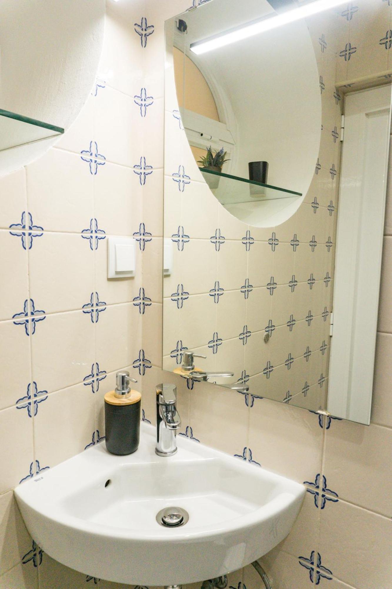 מלון לאגוּ‏ש Lalitana Townhouse חדר תמונה